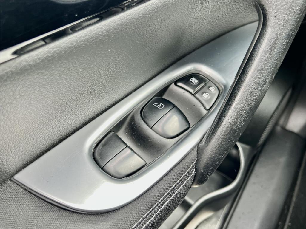 Nissan Qashqai SUV 1,6 l 96 kw