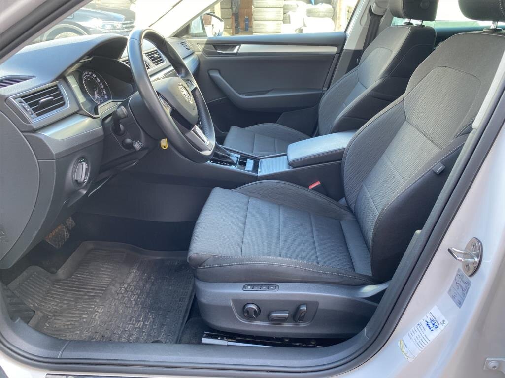 Škoda Superb Kombi 2,0 l 110 kw