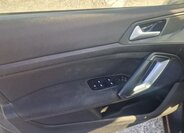 Peugeot 308 8