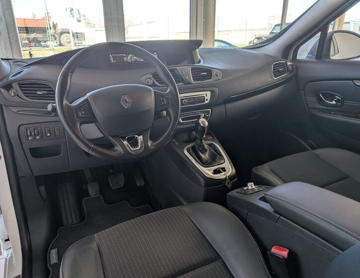 Renault Scénic MPV 1,5 l 81 kw