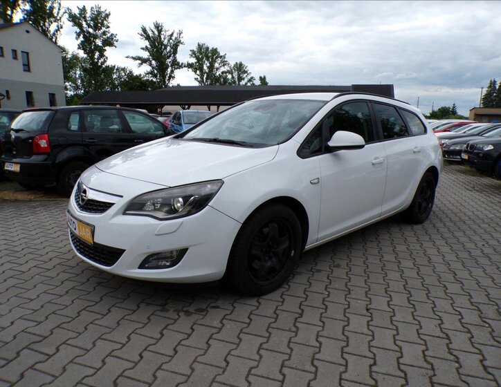Opel Astra Kombi 1,7 l 96 kw