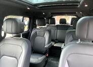 Land Rover Defender 23