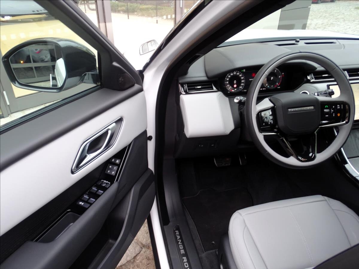 Land Rover Range Rover Velar SUV 2,0 l 150 kw