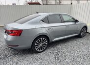 Škoda Superb Sedan / Limuzína 2,0 l 110 kw