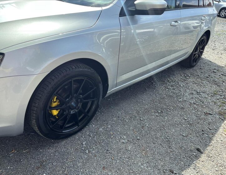 Škoda Octavia Kombi 1,6 l 77 kw