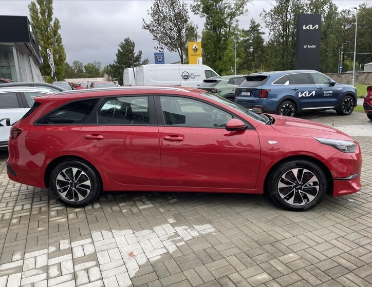 KIA Ceed 5