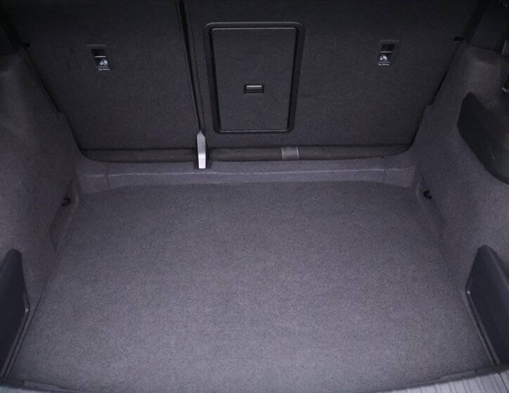 Škoda Karoq SUV / Terénní 2,0 l 85 kw