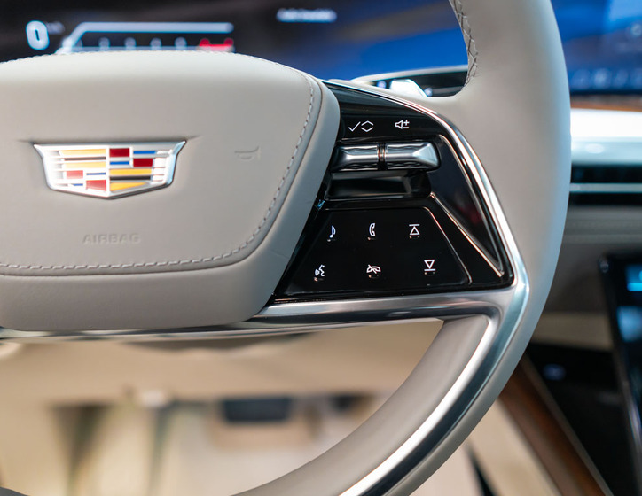 Cadillac Escalade 21