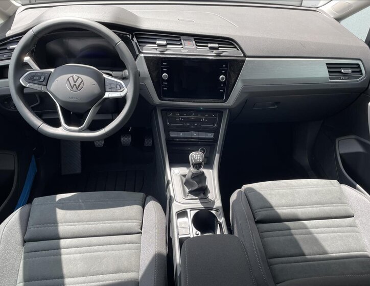 Volkswagen Touran 11