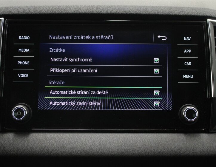 Škoda Karoq SUV 1,5 l 110 kw