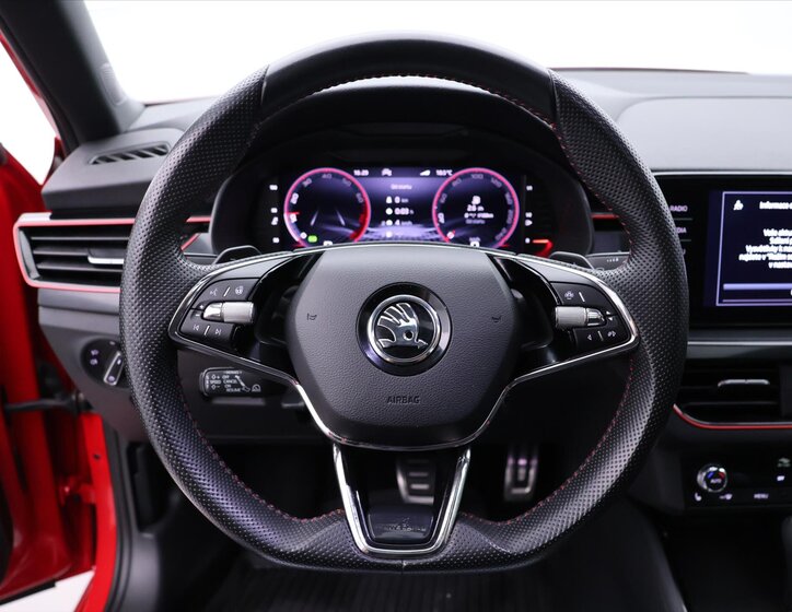 Škoda Kamiq SUV / Terénní 1,5 l 110 kw