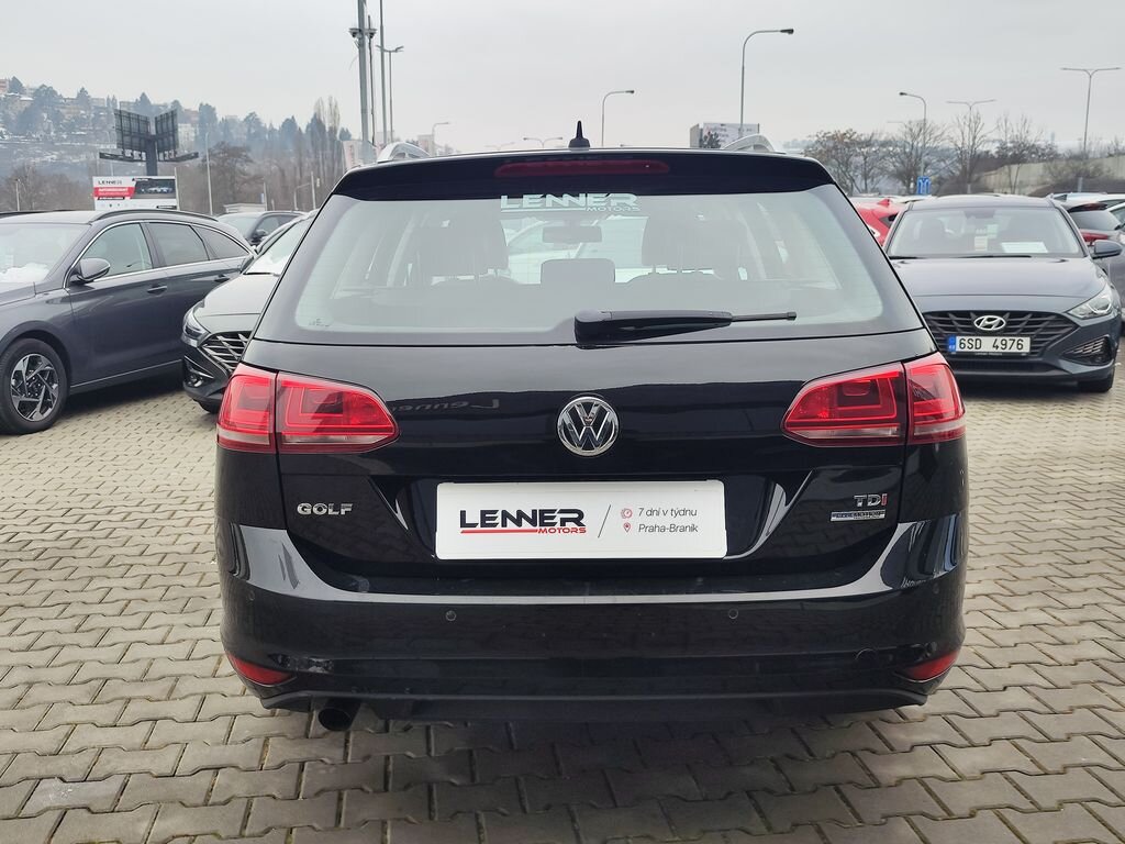 Volkswagen Golf Kombi 1,6 l 77 kw