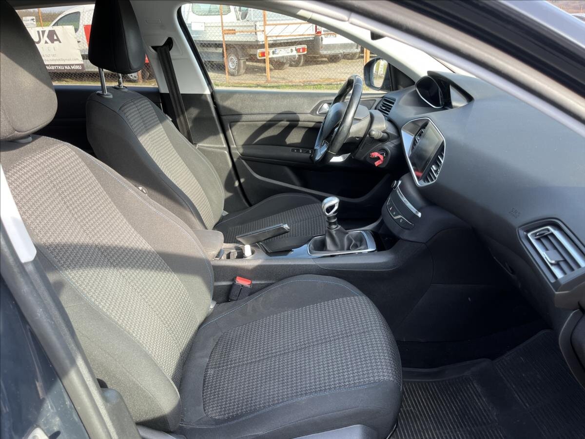 Peugeot 308 Kombi 1,5 l 96 kw