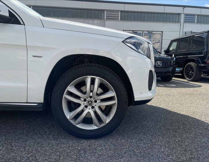 Mercedes-Benz GLS 25