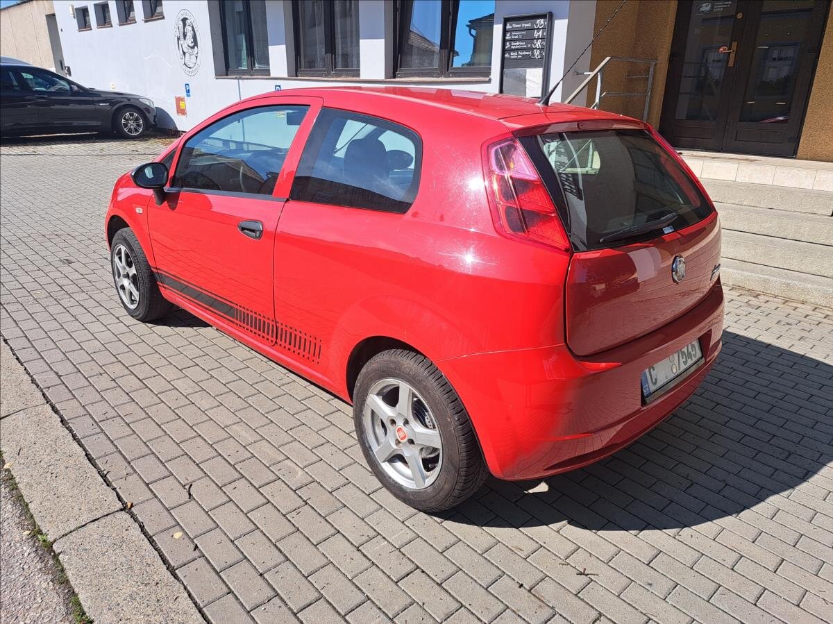 Fiat Grande Punto Kombi 1,2 l 51 kw