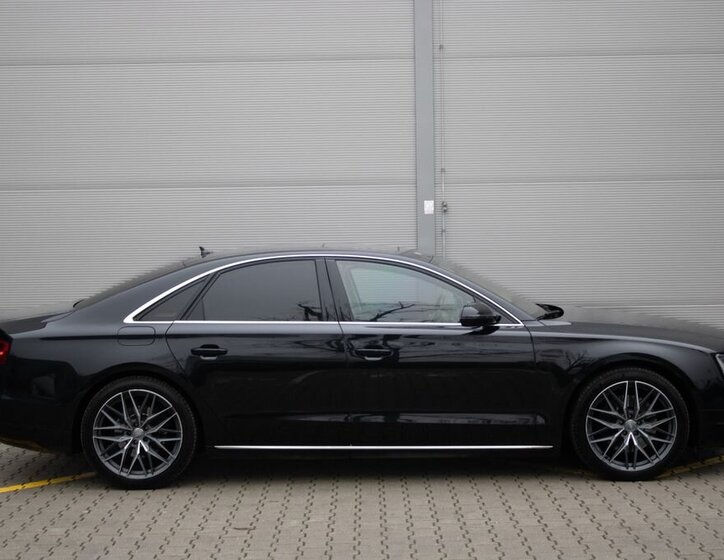 Audi A8 Sedan 3,0 l 184 kw
