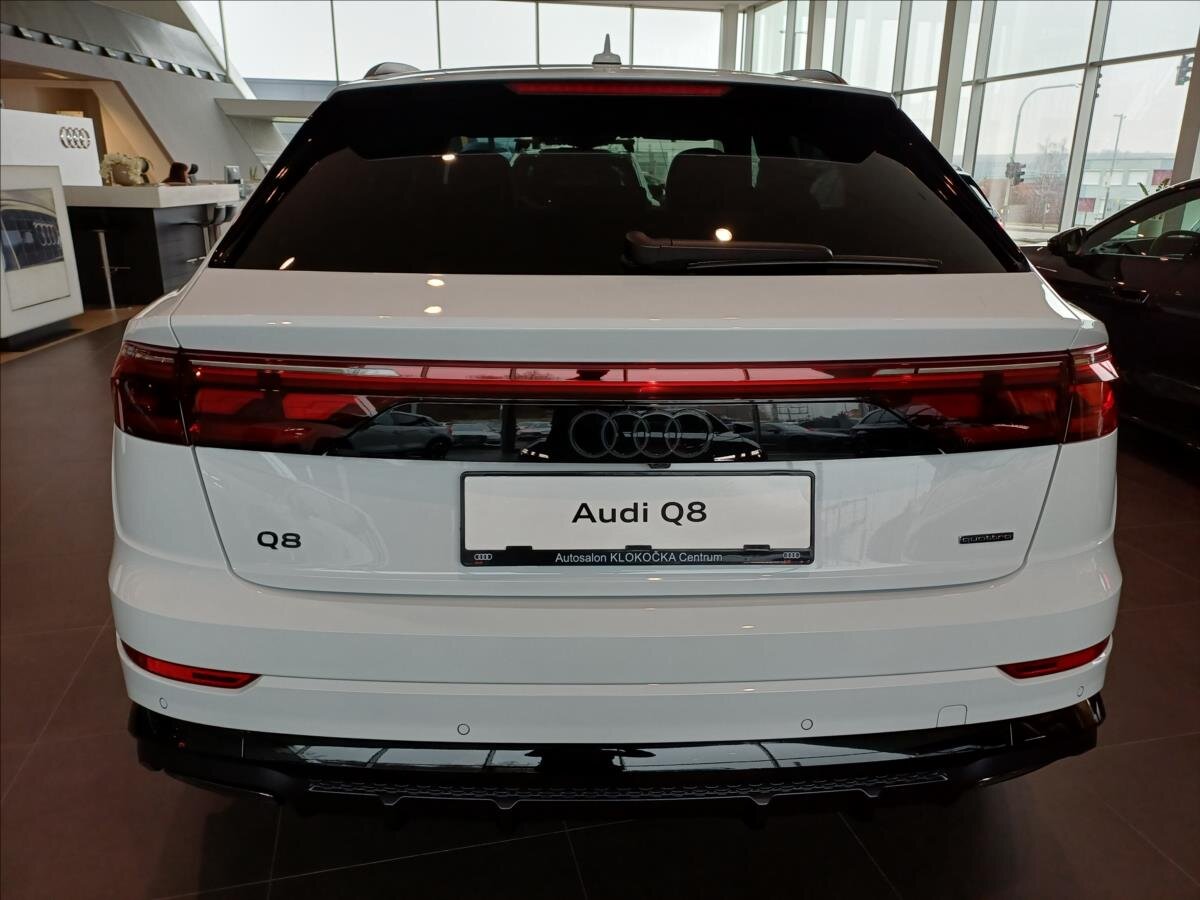 Audi Q8 SUV 3,0 l 210 kw