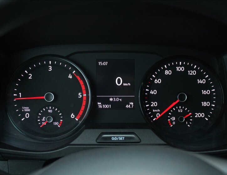 Volkswagen Crafter Skříň 2,0 l 103 kw