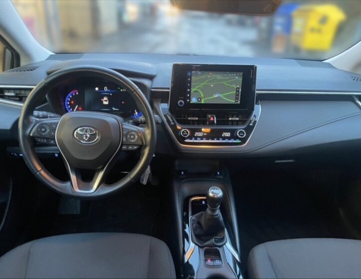 Toyota Corolla Sedan / Limuzína 1,5 l 92 kw