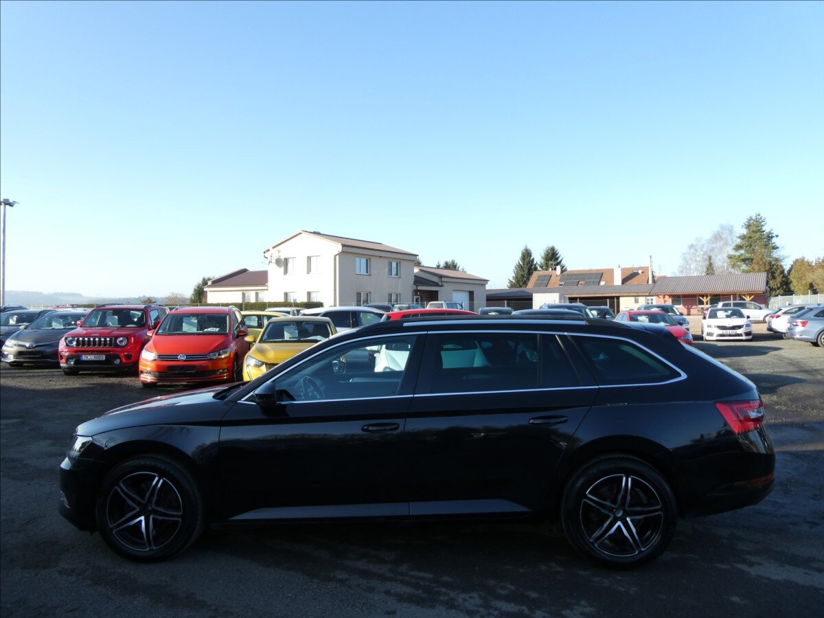 Škoda Superb