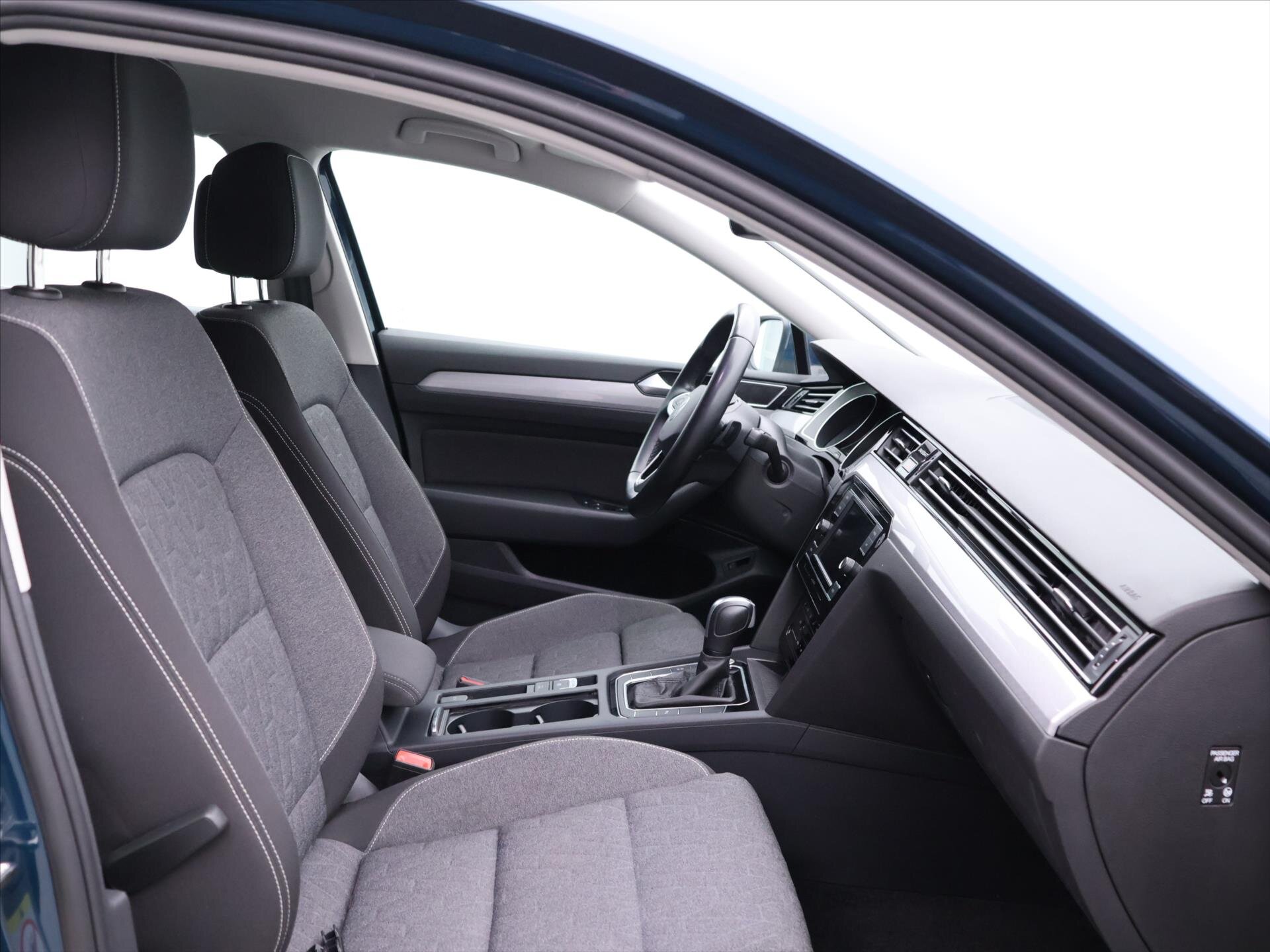 Volkswagen Passat Kombi 1,5 l 110 kw