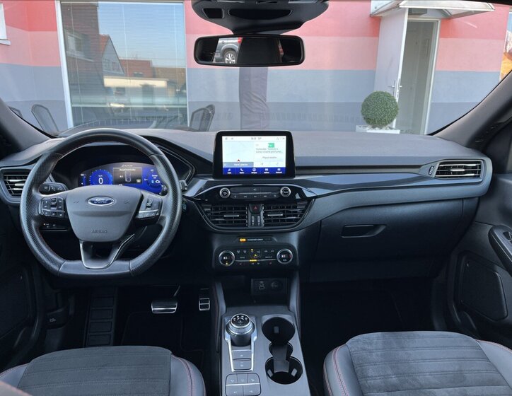 Ford Kuga SUV / Terénní 2,5 l 165 kw