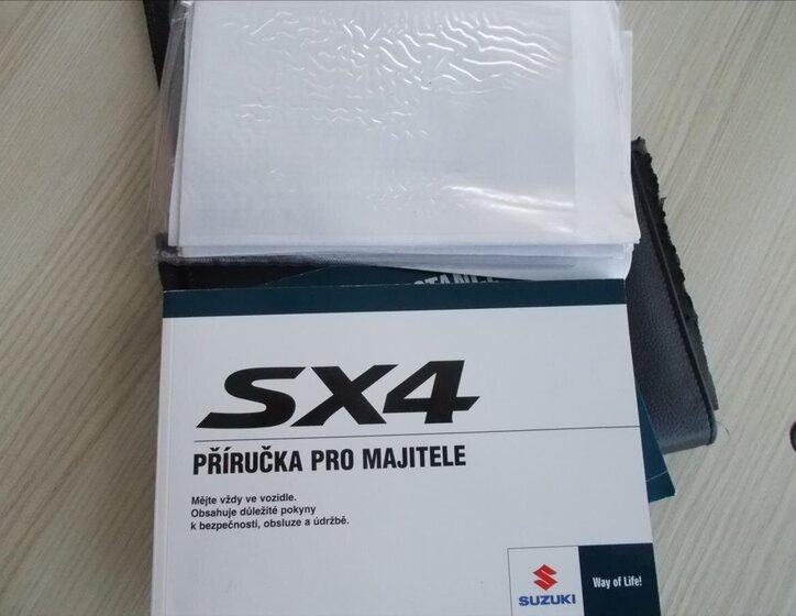 Suzuki SX4 Hatchback 1,6 l 88 kw