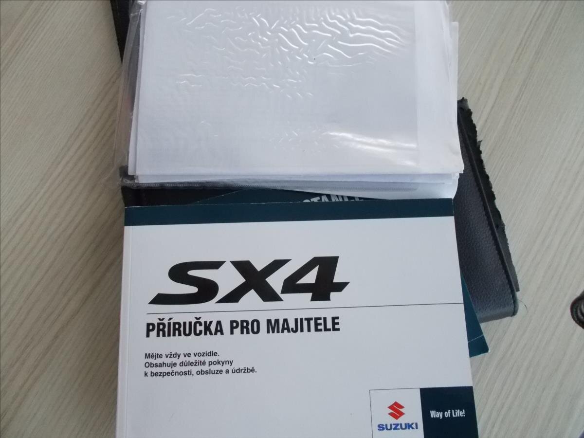 Suzuki SX4 Hatchback 1,6 l 88 kw