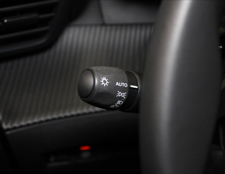 Peugeot 2008 SUV / Terénní 1,2 l 96 kw