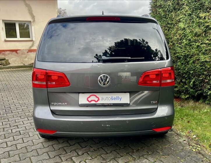 Volkswagen Touran MPV 1,6 l 77 kw