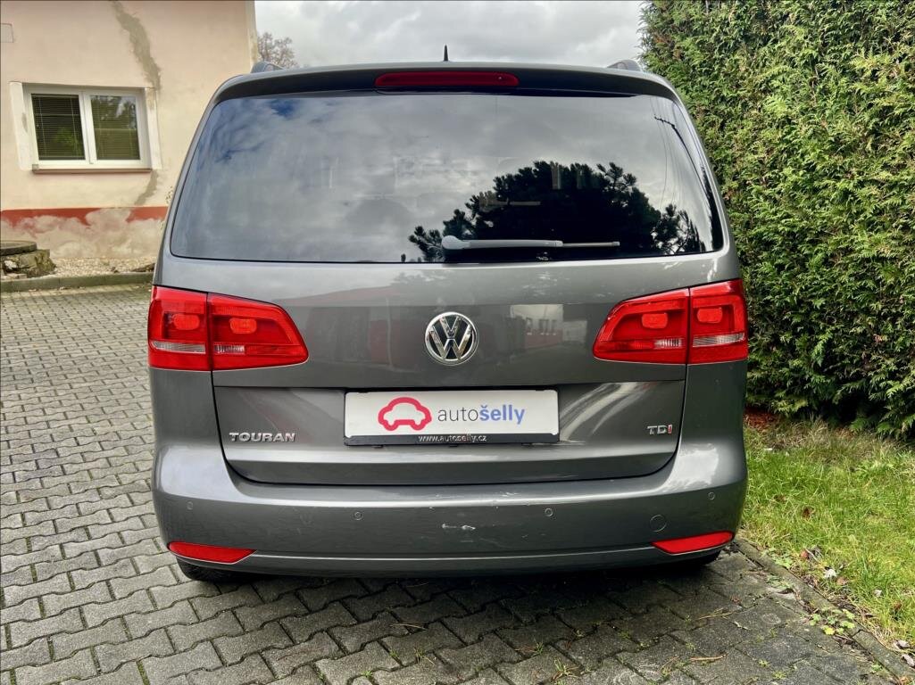 Volkswagen Touran MPV 1,6 l 77 kw