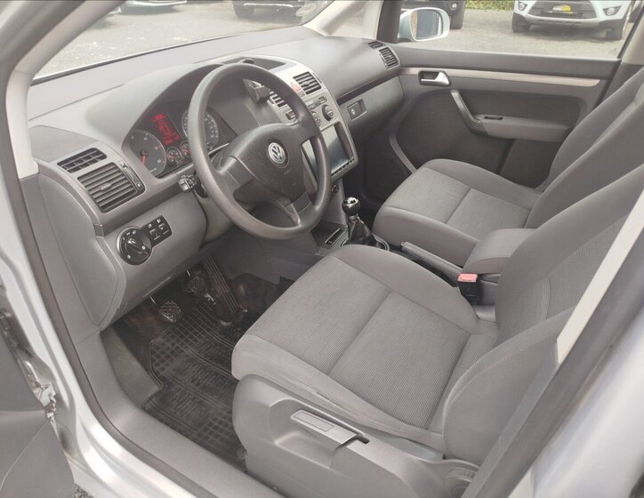Volkswagen Touran MPV 1,9 l 77 kw