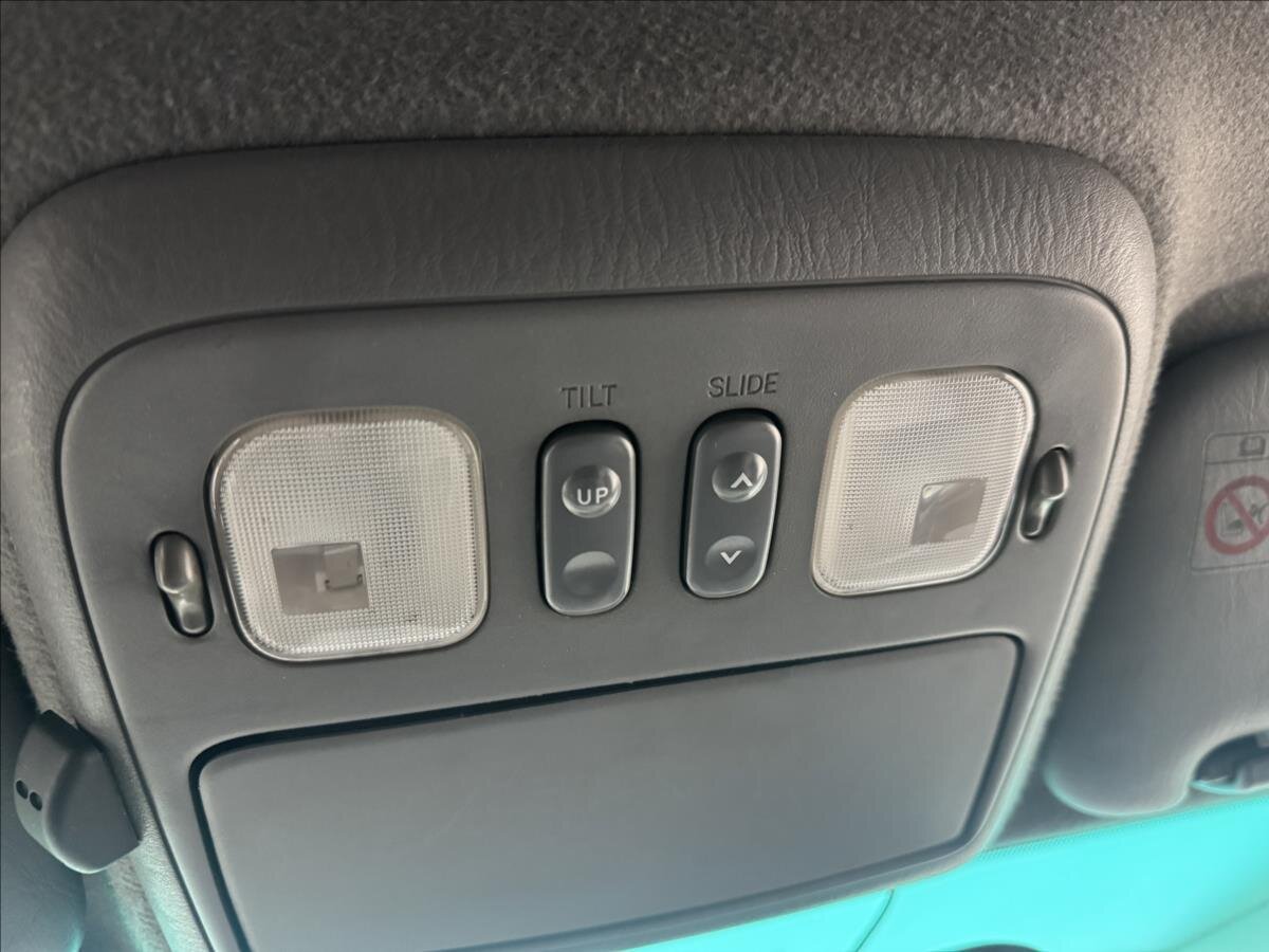 Toyota Land Cruiser SUV / Terénní 4,2 l 150 kw