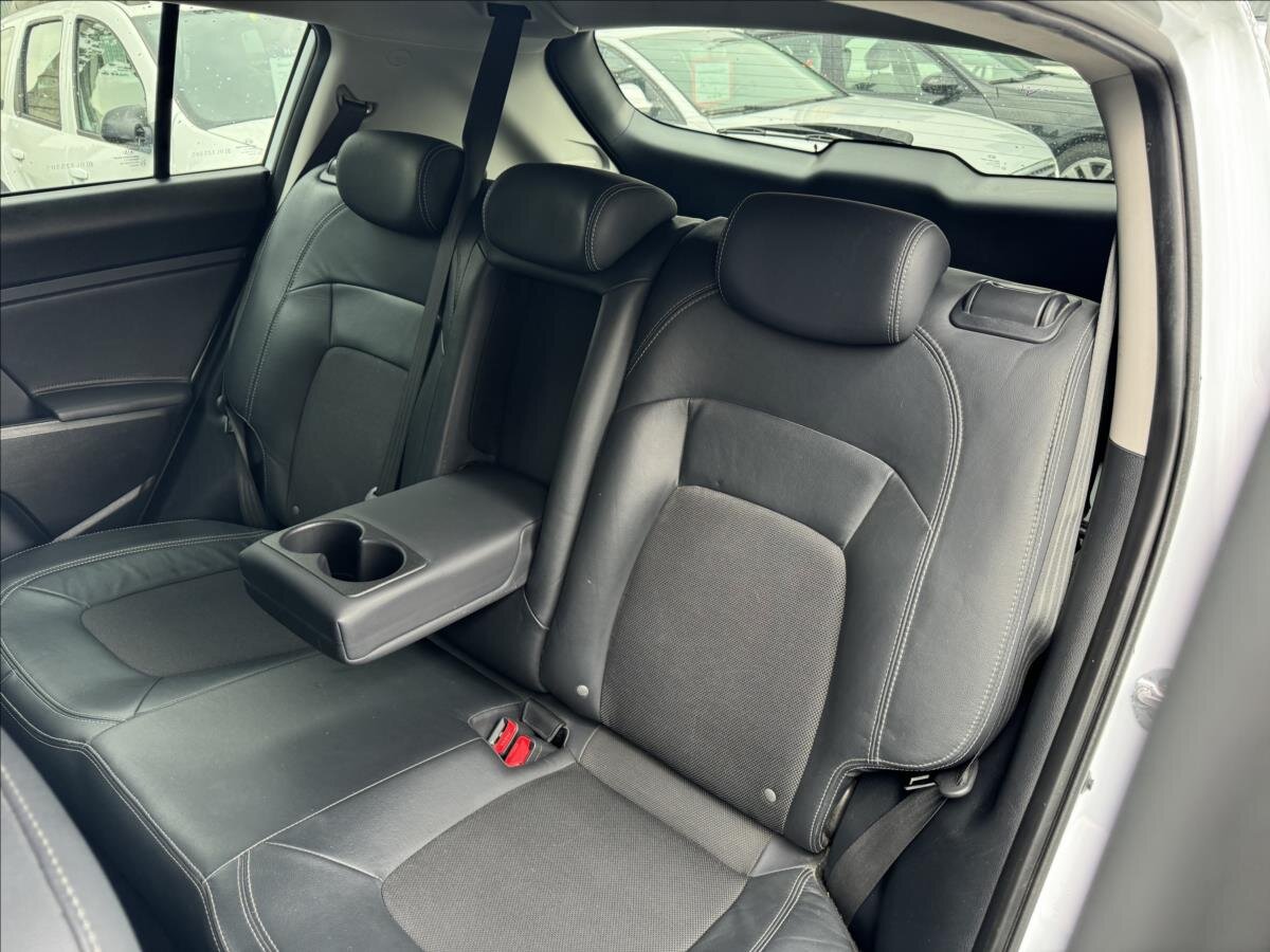 KIA Sportage SUV / Terénní 2,0 l 135 kw