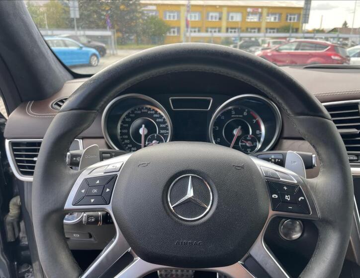 Mercedes-Benz GL 17