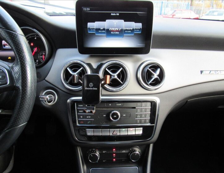 Mercedes-Benz CLA Kombi 2,1 l 100 kw