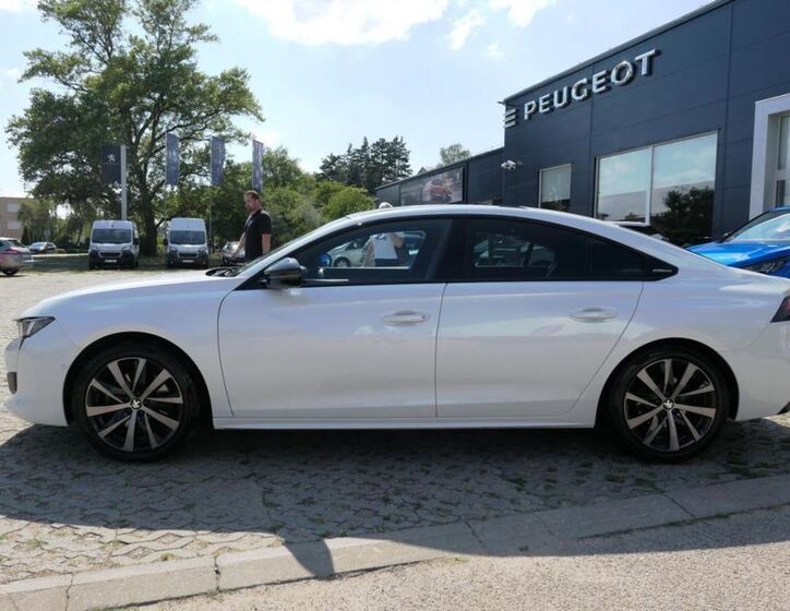 Peugeot 508 9