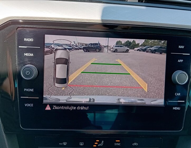 Volkswagen Passat Sedan 1,5 l 110 kw