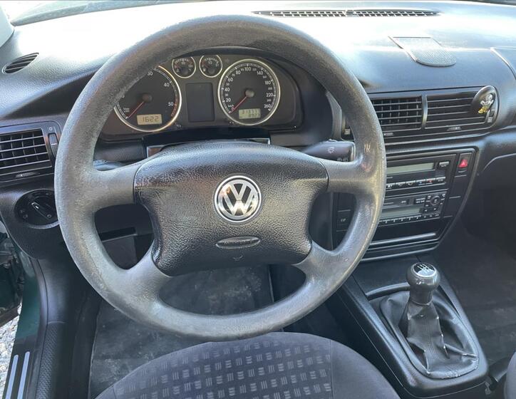 Volkswagen Passat 11