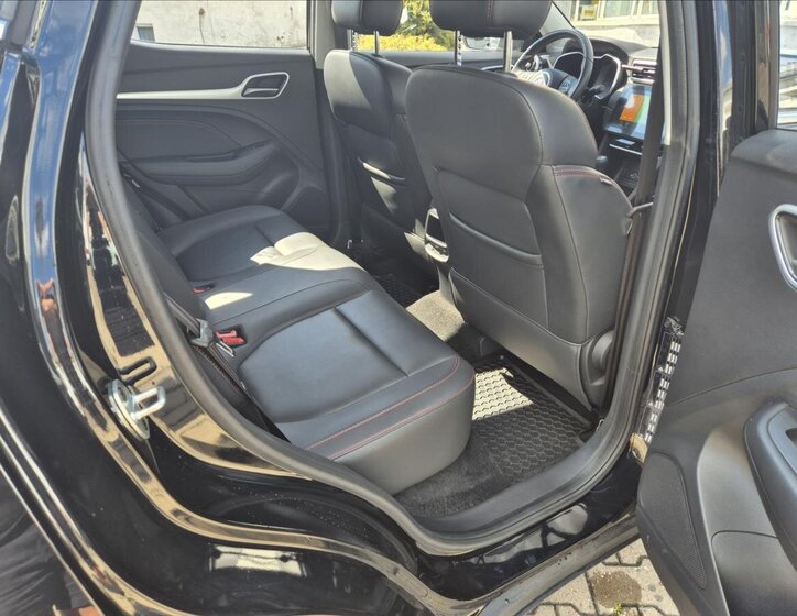 MG ZS Hatchback 1,5 l 78 kw