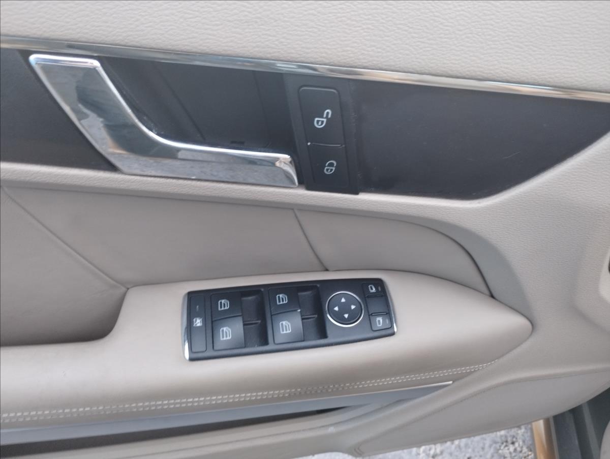 Mercedes-Benz Třídy E