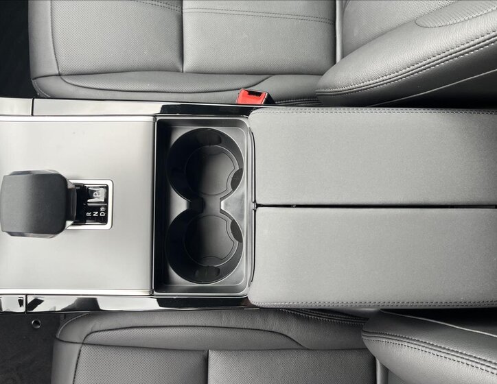 Land Rover Range Rover Evoque SUV / Terénní 1,5 l 198 kw