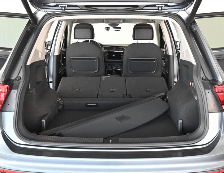 Volkswagen Tiguan Allspace 7
