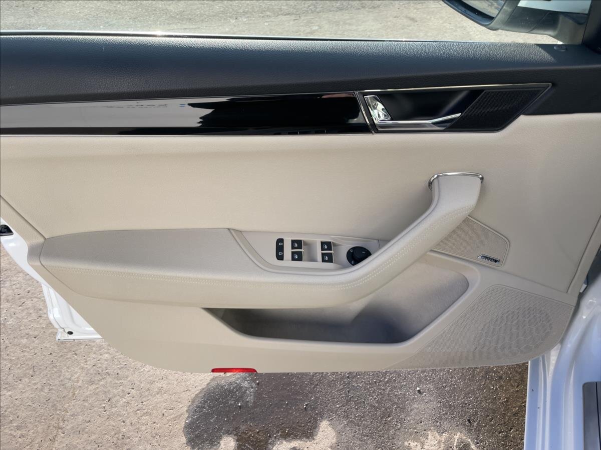 Škoda Superb Kombi 2,0 l 147 kw