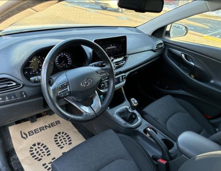 Hyundai i30 9
