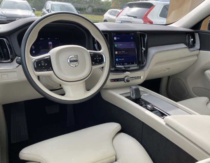 Volvo XC60 11