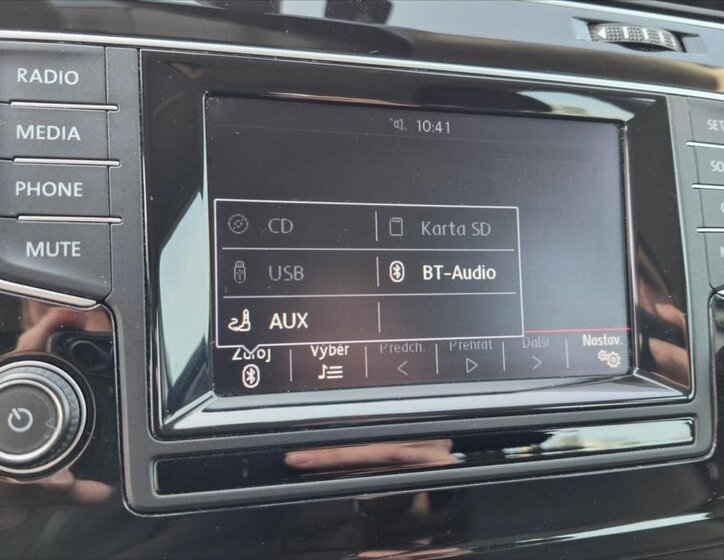 Volkswagen Golf Kombi 1,6 l 77 kw