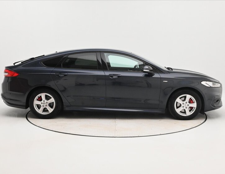 Ford Mondeo Sedan 2,0 l 140 kw