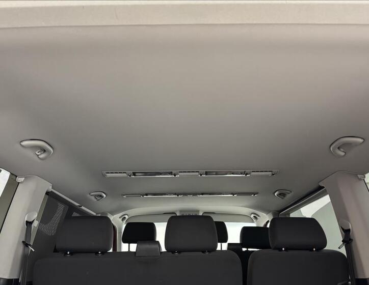 Volkswagen Caravelle 24