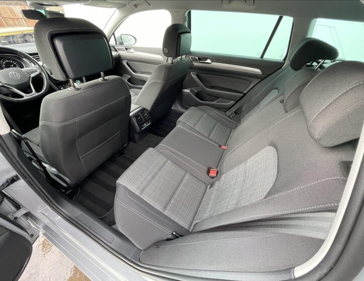 Volkswagen Passat Kombi 1,5 l 110 kw